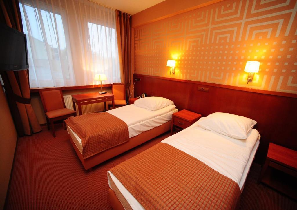 Hotel Gwda Пила Екстериор снимка