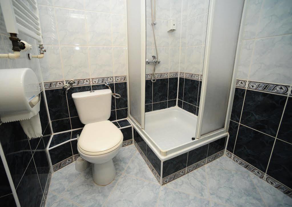 Hotel Gwda Пила Екстериор снимка